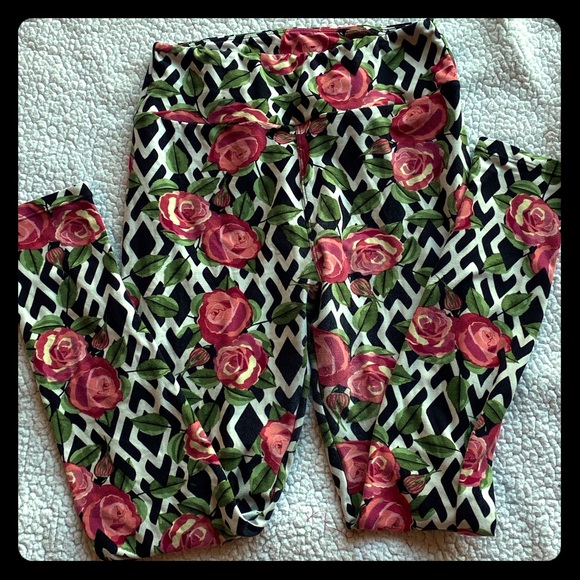 LuLaRoe Pants - Lularoe Rose Trellis Leggings